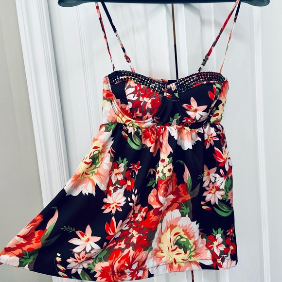 Sexy Floral BABYDOLL Top 🖤🩷 - Picture 3 of 8
